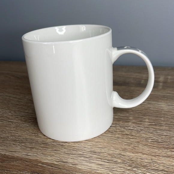 Bottoms Up Gray and White Cat Mug 10oz - Picture 3 of 9